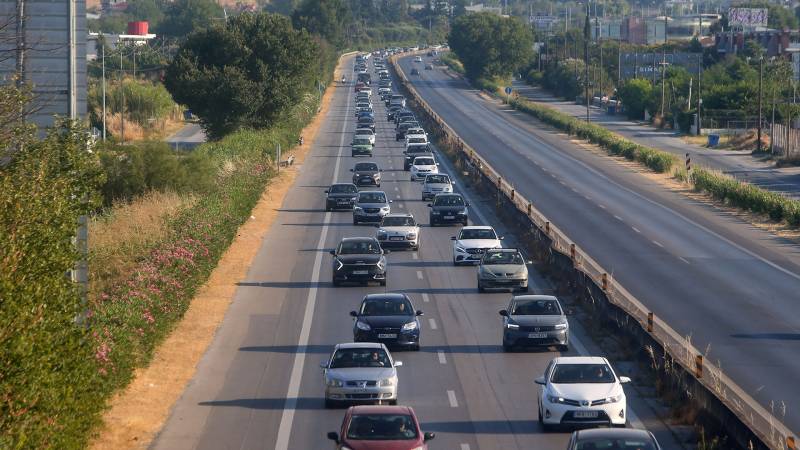 Μόλις το 15% των τελών κυκλοφορίας έχουν πληρωθεί μέχρι σήμερα (βίντεο)
