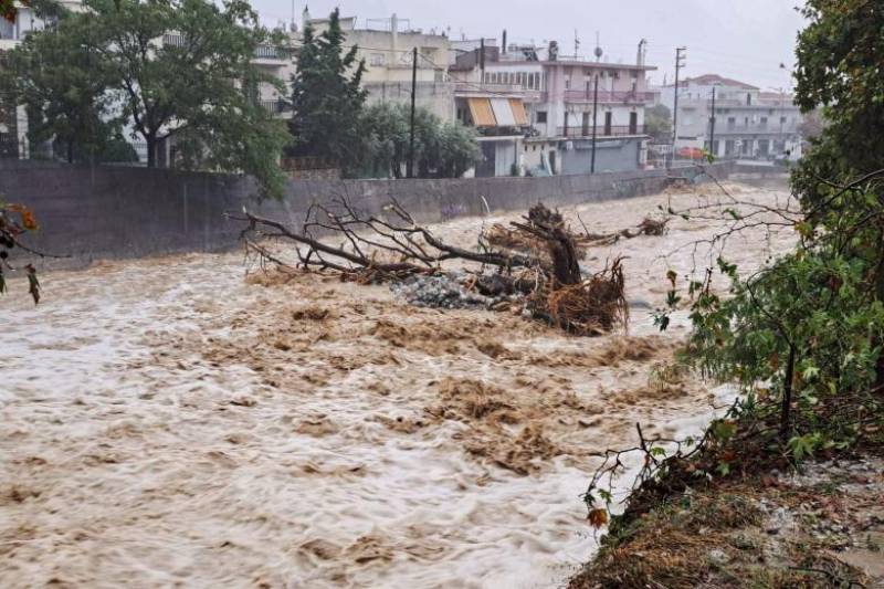 Κακοκαιρία: Στήνεται Συντονιστικό Κέντρο στη Λάρισα