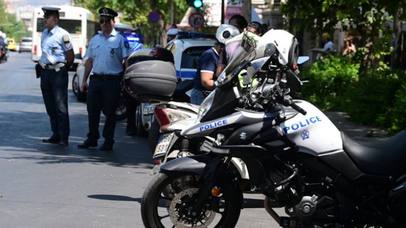 Πάνω από 1.470 κλήσεις πανελλαδικά για μη χρήση κράνους