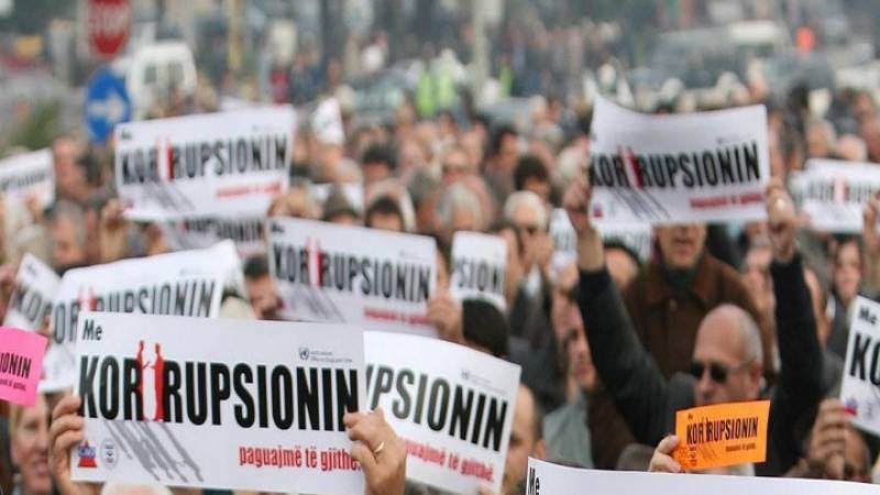 Αλβανία: Η διαφθορά, σημαντικό πρόβλημα για τους πολίτες σύμφωνα με μελέτη του TIER