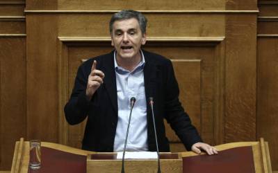 Ευκλείδης Τσακαλώτος: Ναι, έκανα λάθη, μόνο ο Βενιζέλος και ο Πάπας διεκδικούν το αλάθητο