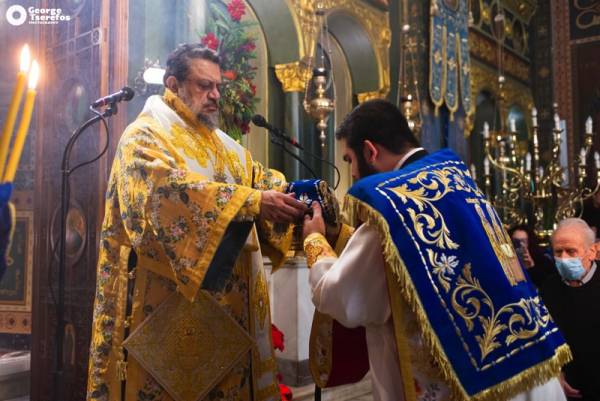 Μεσσηνία: Δύο νέες χειροτονίες στον ναό του Αγίου Νικολάου Φλαρίου Καλαμάτας (φωτογραφίες)