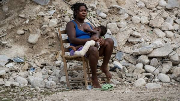 Σεισμός στην Αϊτή: Οι νεκροί ξεπέρασαν τους 2.200