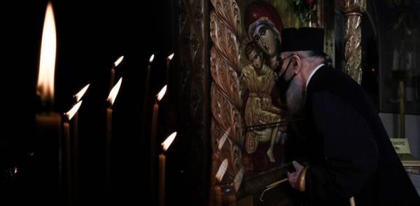 Ιερά Σύνοδος για lockdown: «Οχι» στο λουκέτο, ανοιχτοί οι ναοί τα Θεοφάνεια