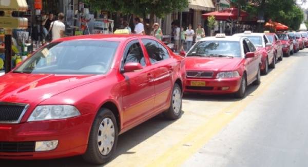 Γιατί δεν συμμετέχουν οι ιδιοκτήτες ταξί της Λακωνίας στη διαπραγμάτευση για τη μεταφορά μαθητών