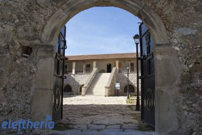 Στη Μονή Βελανιδιάς γιορτάζουν οι έμποροι τροφίμων