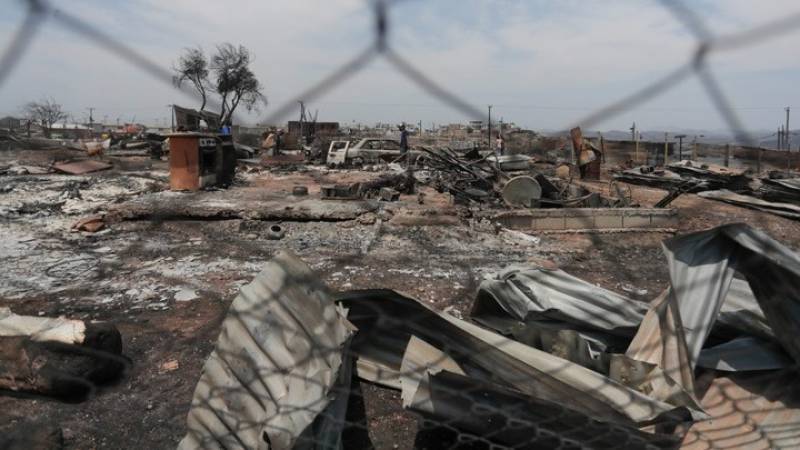 Χιλή-πυρκαγιές: Οι πυροσβέστες ανασύρουν πτώματα από τα αποκαΐδια των σπιτιών, καθώς αυξάνεται ο απολογισμός των νεκρών