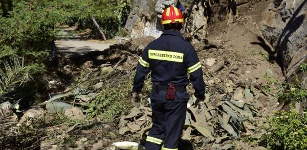 Εύβοια: Επιχείρηση για τον εντοπισμό ορειβάτη που έπεσε σε χαράδρα