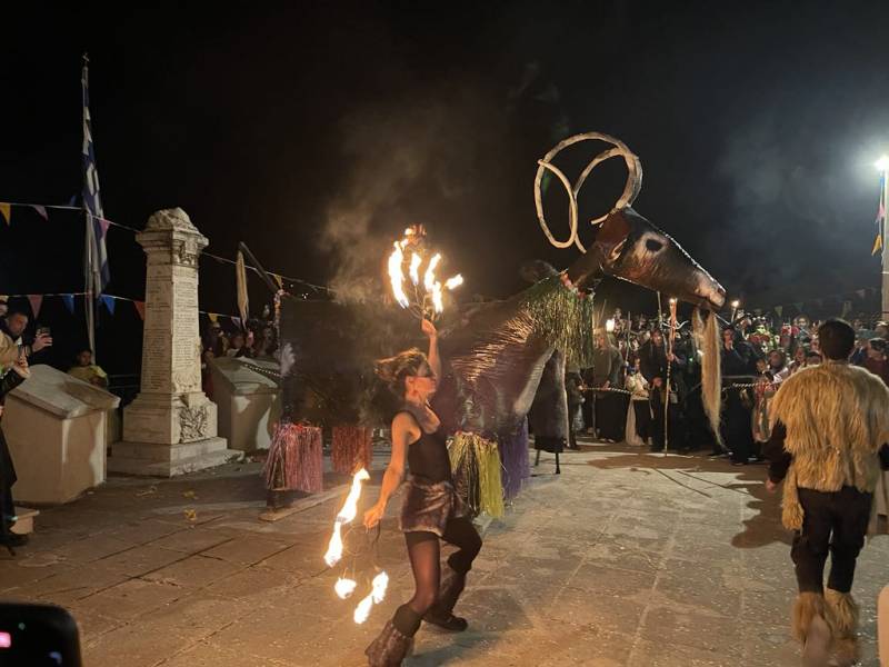 Το 16ο Λαγκαδινό Καρναβάλι κέρδισε τις εντυπώσεις (φωτογραφίες)