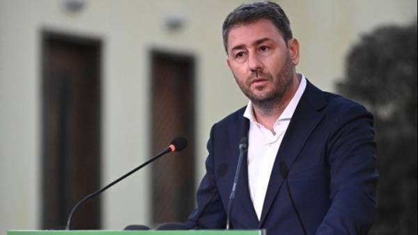 Ανδρουλάκης: Οι κυβερνητικές πολιτικές δημιουργούν υπερπληθωρισμό κερδών για τους λίγους