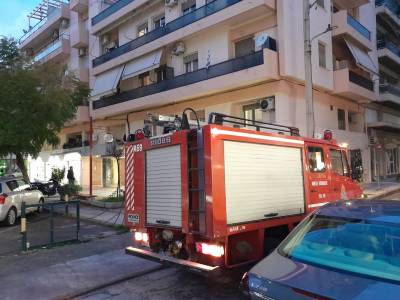 Καλαμάτα: Κινητοποίηση της Πυροσβεστικής για βραχυκύκλωμα στο κέντρο της Καλαμάτας