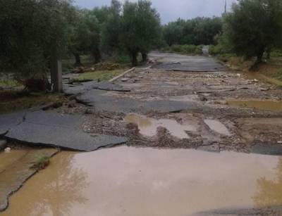 Δεν επιδιορθώθηκε ο δρόμος 