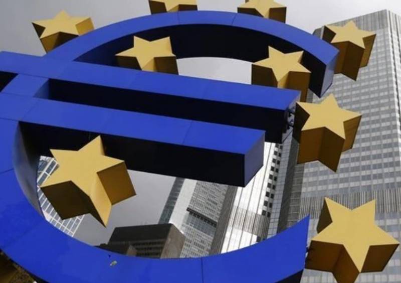 Νέα συρρίκνωση για την επιχειρηματική δραστηριότητα στην ευρωζώνη τον Φεβρουάριο