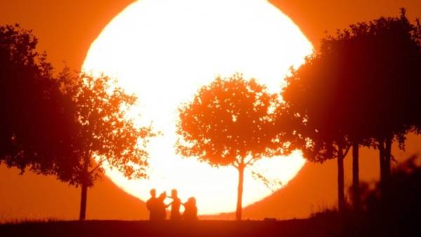 Το θερινό ηλιοστάσιο στις 21 Ιουνίου σηματοδοτεί την 1η επίσημη μέρα του καλοκαιριού