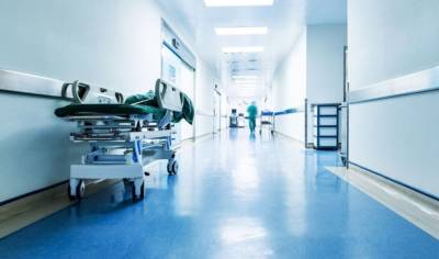 Αναστολή καθηκόντων για δύο ιατροδικαστές στην Πάτρα – Πώς σχετίζονται με την υπόθεση Μουρτζούκου (βίντεο)