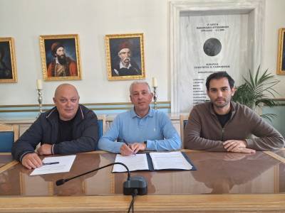 Υπεγράφη η σύμβαση του πρώτου έργου για το Δημοτικό Στάδιο