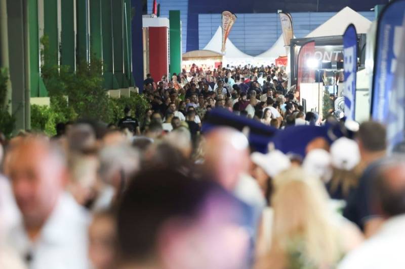 ΔΕΘ, sushi και Ρέμος: Χιλιάδες επισκέπτες κατακλύζουν τη Θεσσαλονίκη