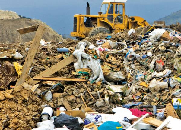 Ζητούν έκτακτο Δημοτικό Συμβούλιο για τα σκουπίδια στην Οιχαλία