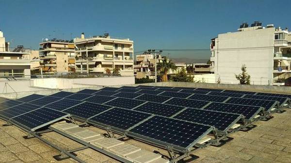 Φωτοβολταϊκά συστήματα σε δύο σχολεία τοποθέτησε ο Δήμος Μοσχάτου - Ταύρου