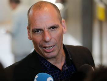 Στη Ρώμη σήμερα ο Βαρουφάκης και αύριο στη Μαδρίτη