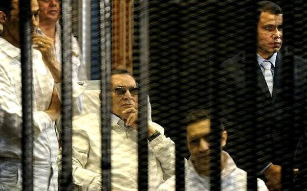 Αθώος ο Μουμπάρακ για τους θανάτους διαδηλωτών το 2011