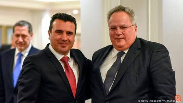 FAZ: Χρηματίστηκαν βουλευτές στα Σκόπια από το ελληνικό ΥΠΕΞ;