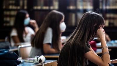Έρευνα: Πώς έχει επηρεάσει η πανδημία την ψυχική υγεία, τις ανθρώπινες σχέσεις και τον ελεύθερο χρόνο