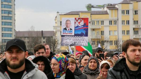 Ρωσία: Χωρίς αντίπαλο πια στις εκλογές ο Πούτιν, προβλέπεται να φτάσει το 82%