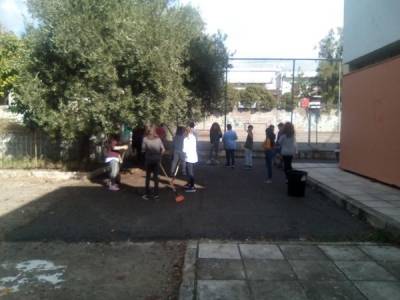 Ράβδισαν την ελιά του σχολείου τους στο 13ο Δημοτικό Καλαμάτας