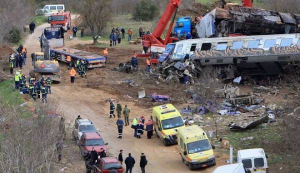 Σύγκρουση τρένων στα Τέμπη: Πώς θα αρχίσει η διαδικασία διερεύνησης του πολύνεκρου δυστυχήματος