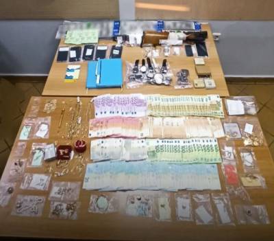 Εξαπατούσαν ηλικιωμένους - Εξιχνιαστήκαν 44 ληστείες, απάτες και κλοπές με όφελος 195.000 ευρώ