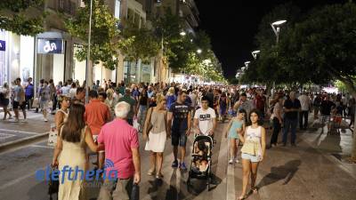 H 5η Λευκή Νύχτα της Καλαμάτας σε φωτογραφίες και βίντεο