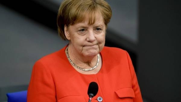 Μέρκελ: Η Ρωσία προς το παρόν δεν μπορεί να επιστρέψει στην G7