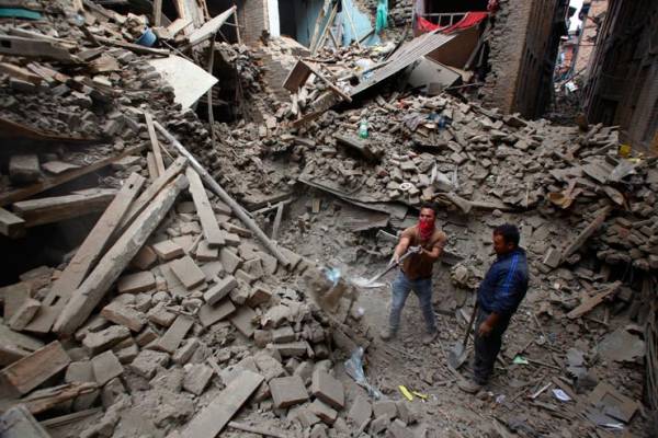 Γιατί έγινε ο καταστροφικός σεισμός στο Νεπάλ και γιατί θα ξανασυμβεί ίσως και χειρότερος!