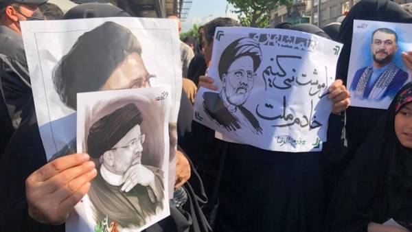 Ιράν: Θρήνος στην Τεχεράνη για τον πρόεδρο Εμπραχίμ Ραϊσί (βίντεο)