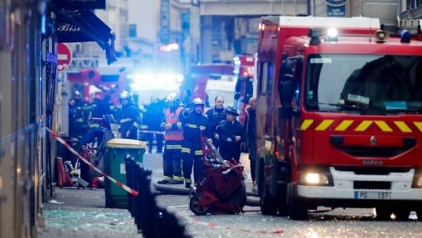 Τέσσερις οι νεκροί από την έκρηξη στο κέντρο του Παρισιού