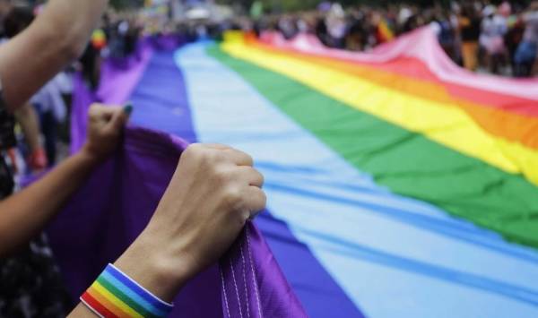 Απαγορεύτηκαν οι θεραπείες για αλλαγή φύλου στους ανήλικους στη Φλόριντα των ΗΠΑ