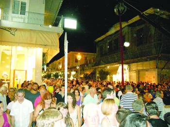 Το Σάββατο 29 Αυγούστου "Λευκή Νύχτα" στην Καλαμάτα