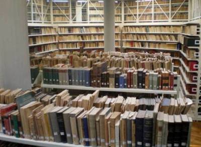 Με νέο διευρυμένο ωράριο η Δημόσια Κεντρική Βιβλιοθήκη Καλαμάτας