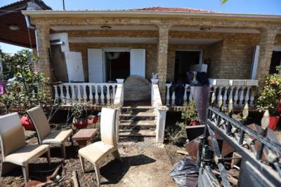 Θεσσαλία: Μάχη με το χρόνο για αποκατάσταση των ζημιών – Αγωνία των κατοίκων για τη στατικότητα των κτιρίων (βίντεο)