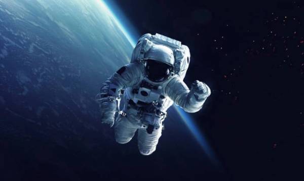 Συρρέουν οι υποψήφιοι αστροναύτες στην Ευρώπη