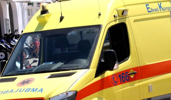 Θεσσαλονίκη: 31χρονος σκοτώθηκε σε τροχαίο - «Καρφώθηκε» με το αυτοκίνητό του σε δέντρο