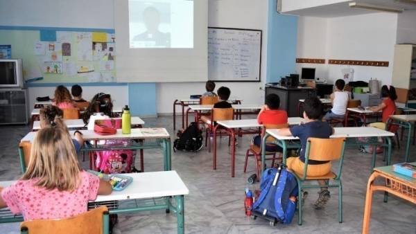 Αποφάσεις για προαγωγές και προσθήκες ειδικοτήτων σε σχολεία στο Δημοτικό Συμβούλιο Καλαμάτας