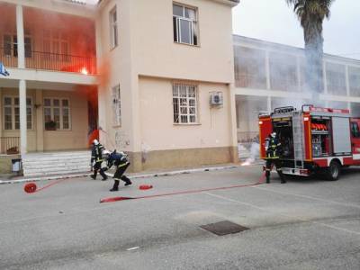 Σώοι απεγκλωβίστηκαν δύο μαθητές στους Γαργαλιάνους (βίντεο-φωτογραφίες από την άσκηση)