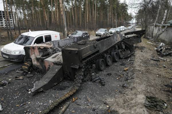 Πόλεμος στην Ουκρανία: Ανοίγουν δέκα νέα ανθρωπιστικοί διάδρομοι - Νέα απαγόρευση κυκλοφορίας στο Κίεβο