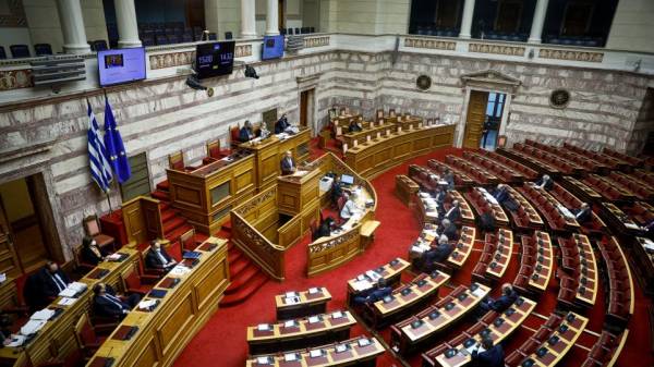 Βουλή: Ψηφίστηκε το νομοσχέδιο για την Ολοκληρωμένη Θαλάσσια Πολιτική