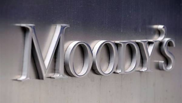 Moody&#039;s: Εκταμίευση των 2,8 δισ. μετά το eurogroup του Οκτωβρίου