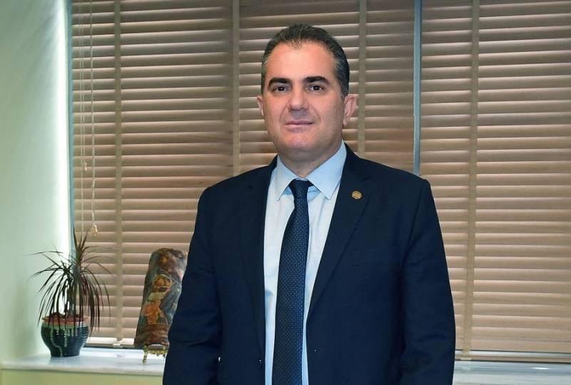 Καθυστερούν οι απαντήσεις Βασιλόπουλου στις ερωτήσεις της αντιπολίτευσης