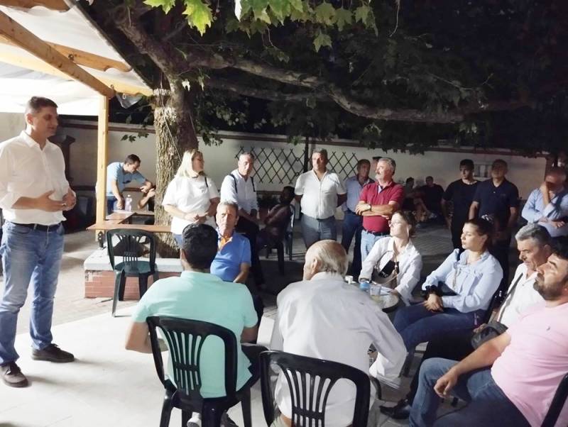 Συνεχίζονται οι επισκέψεις Αθανασόπουλου σε χωριά της Μεσσήνης