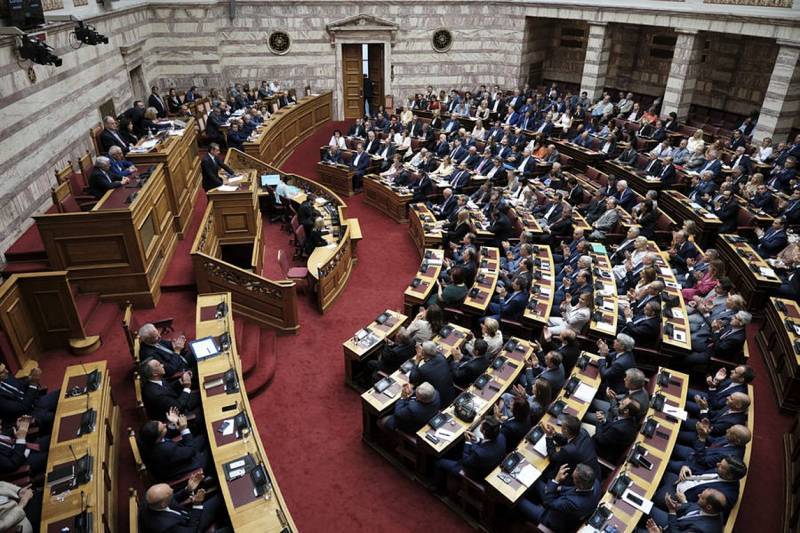 Ονομαστική ψηφοφορία στην τροπολογία "για την αντιμετώπιση φαινομένων πολυϊδιοκτησίας" ζήτησε ο ΣΥΡΙΖΑ